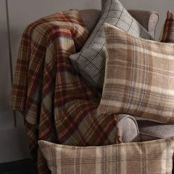 Dunelm Checked Tweed Red Throw 10 Dunelm Checked Tweed Red Throw -Command Shop 1000037346 alt03