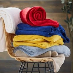 Dunelm Soft Fleece 130cm X 170cm Throw -Command Shop 1000100693 alt05
