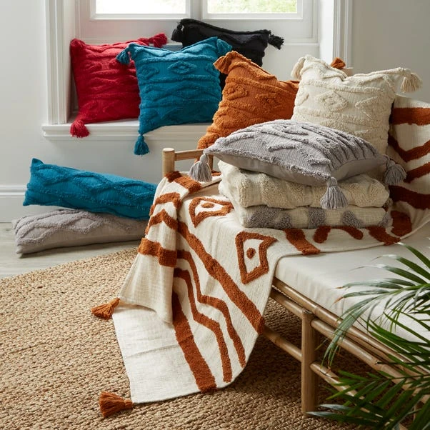 Dunelm Adah Throw 4 Dunelm Adah Throw - Image 2