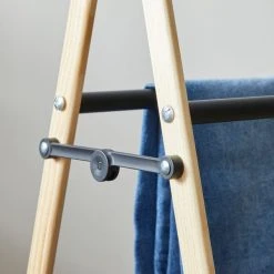 Dunelm Ladder Bamboo Matt Black Indoor Airer 10 Dunelm Ladder Bamboo Matt Black Indoor Airer -Command Shop 30734920 alt03