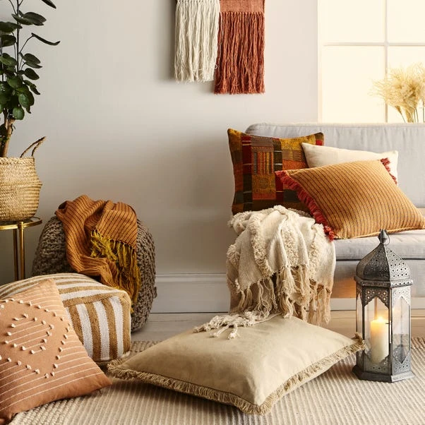 Dunelm Bilbao Woven Throw 8 Dunelm Bilbao Woven Throw - Image 6