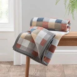 Command Shop 4 Dunelm Super Soft Mini Squares Throw