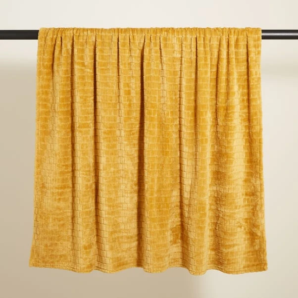 Dunelm Embossed 130cm X 180cm Throw 3 Dunelm Embossed 130cm X 180cm Throw