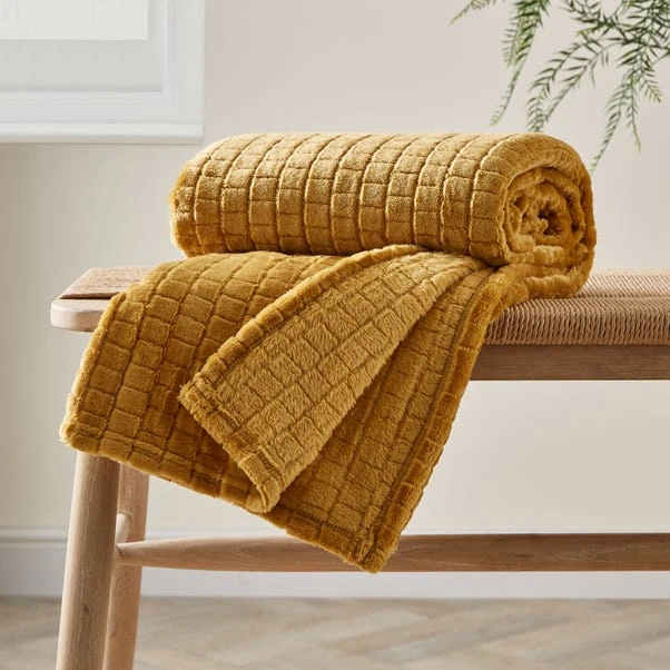 Dunelm Embossed 130cm X 180cm Throw 4 Dunelm Embossed 130cm X 180cm Throw - Image 2