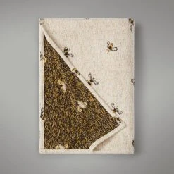 Dunelm Bee Jaquard Throw Natural -Command Shop 30766800 alt02