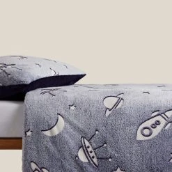 Dunelm Stars Navy Glow In The Dark Fleece Duvet Cover And Pillowcase Set -Command Shop 30770087 alt05