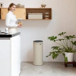 Brabantia Touch Bin New 30L Soft Beige -Command Shop 30788089 alt04