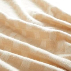 Dunelm Checkerboard 130cm X 180cm Throw -Command Shop 30799667 alt02