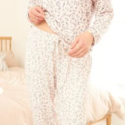 Dunelm Maddie Soft Touch Printed Loungewear Pyjama Set -Command Shop 30801946 alt01